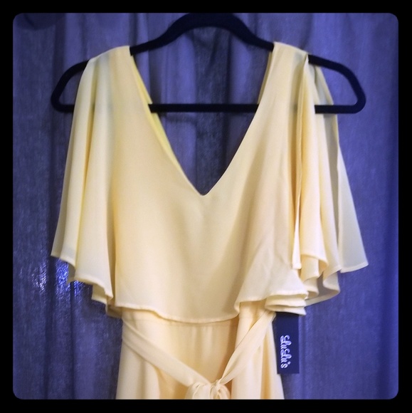 Lulus Dresses & Skirts - Dress